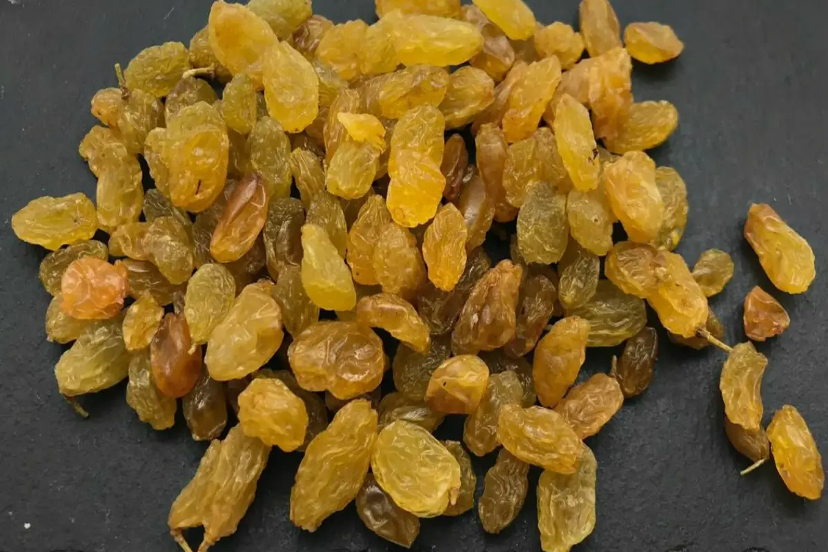 can you eat raisins on keto